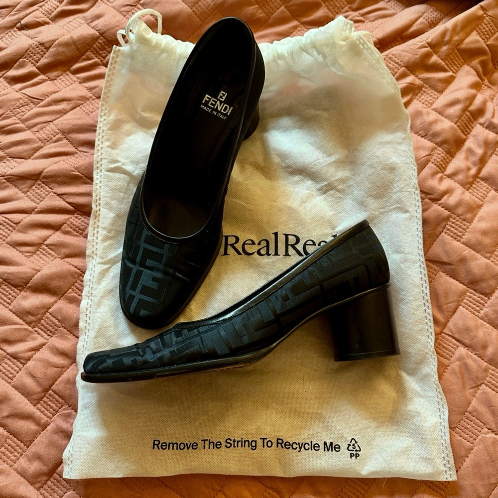 Vintage Fendi Black Pumps Heels EU37.5 US7.5